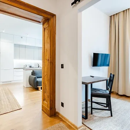 Two Bedroom Very Berry In With Desk By Renters Poznań